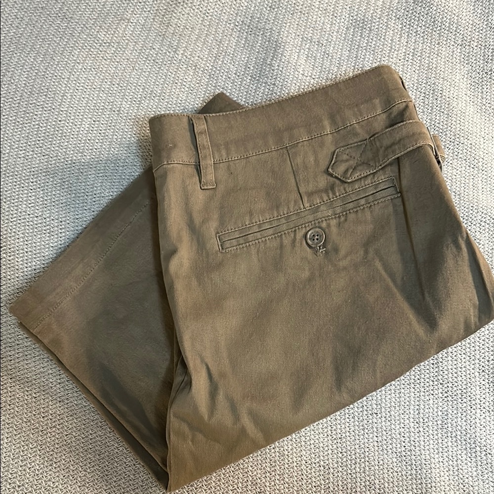 NWT Five Four Classic Harbin Dark Khaki Shorts | Size 32